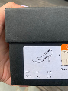 Hugo Boss Kingad 37,5 (5 foto / 6)