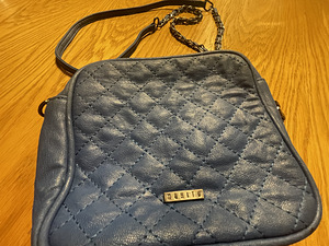 Crossbody elektrisinine By Mohito (2 foto / 2)