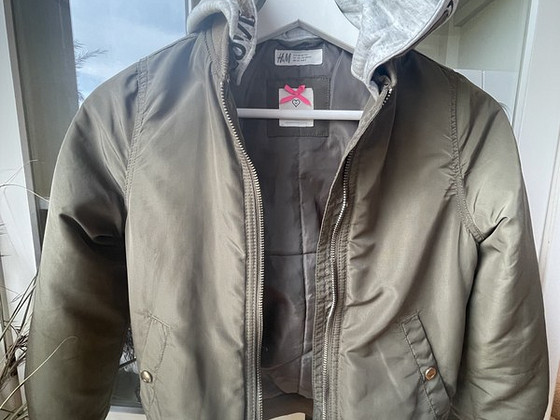 Куртка-бомбер H&M 7-8л.