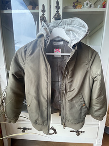 Куртка-бомбер H&M 7-8л. (1 фото из 3)