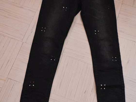 Guess джинсы с. 12