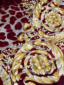 Versace (3 фото из 5)