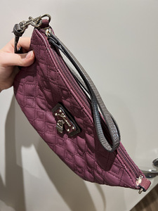 Сумка guess (2 фото из 3)