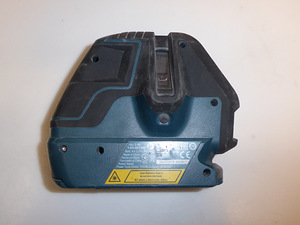 Ristlaser BOSCH GLL 3-50 + Kohver (4 foto / 4)