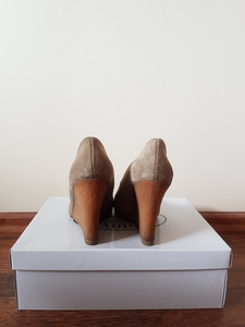 Обувь Zara, бежевый цвет, искусственная кожа, размер 38 (3 фото из 3)