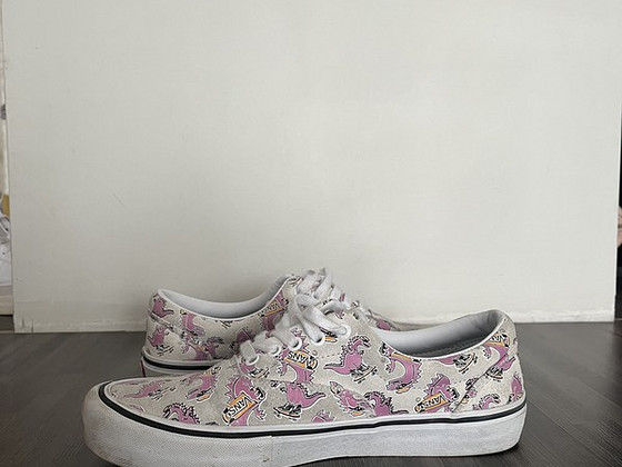 Vans UltraCush Pro White Pink Skater Dinosaur