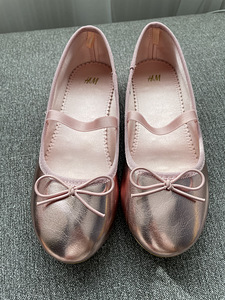 H&M baleriinad nr.33( (stp.21) (2 foto / 5)