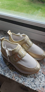 Guess uued tossud(originaalid)27 suurus (1 foto / 1)