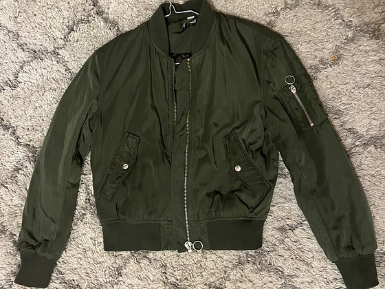 Бомбер H&M