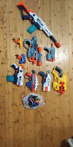Müün lastepüstolite komplekti Nerf ja XShot. Kollektsioon-9 (1 foto / 10)