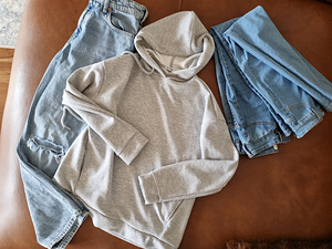 Stradivarius dressipluus+Pull&Bear teksapüksid XS-S (1 foto / 3)
