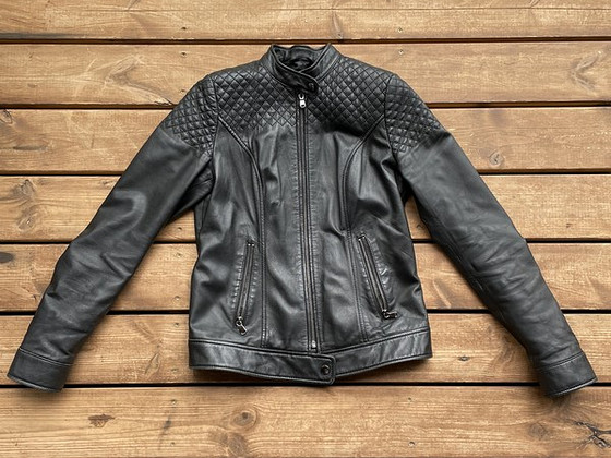 Nahast jakk/ Женская кожанка XS-S