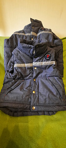 Polarn O. Pyret (P.o.P) Vest S. 140 ja S. 104 (3 foto / 5)