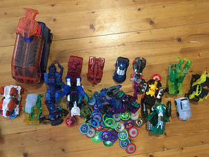 Müüa kollektsiooni. auto transformerid Wild Skreechers (1 foto / 1)