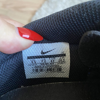 Nike jalgpallijalanõud