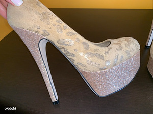 Kurt geiger обувь (1 фото из 3)