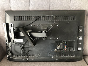 Sony Bravia 26” (2 фото из 3)
