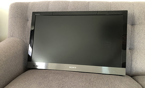 Sony Bravia 26” (3 фото из 3)