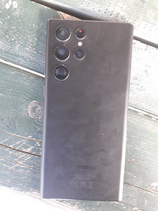 Samsung S22 Ultra (2 фото из 3)
