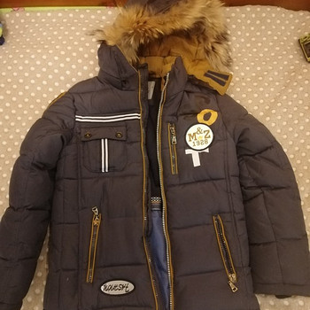 Продам зимнюю куртку 134