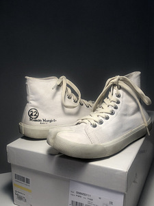 Maison margiela (1 фото из 3)