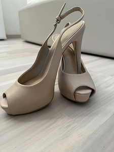 Guess kingi (2 foto / 2)