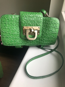 Кожаная сумка DKNY (1 фото из 6)