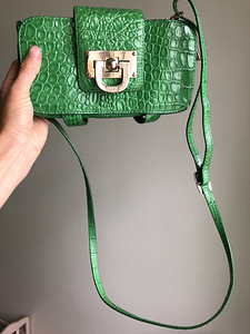 Кожаная сумка DKNY (3 фото из 6)