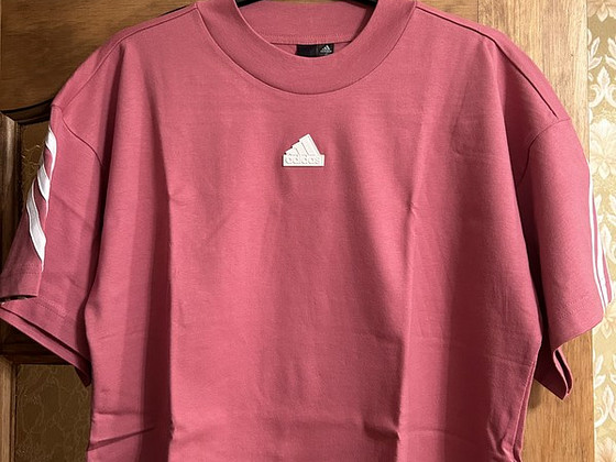 Футболка Adidas ,размер S/М.