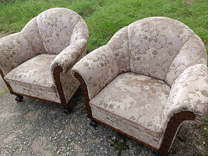Chippendale stilis diivan + kaks tugitoolid. (3 foto / 5)