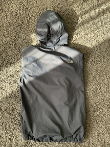 Ветровка TNF (5 фото из 6)
