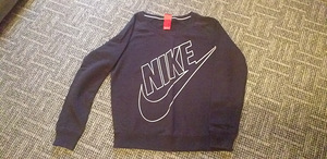 Pusa Nike (1 foto / 1)