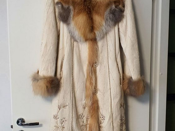 Роскошное кожаное пальто S
