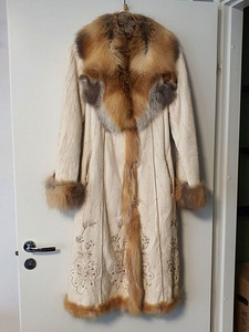 Luksuslik pööratud nahast mantel S (1 foto / 5)