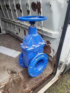 Задвижка DN 150 (1 фото из 4)