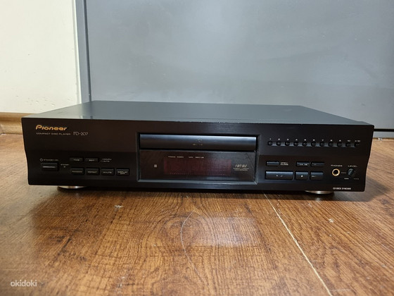 Pioneer PD-207 Stereo Compact Disc Player