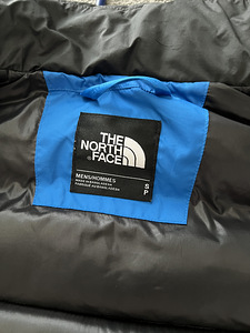 TNF 700 пуховик. (3 фото из 3)