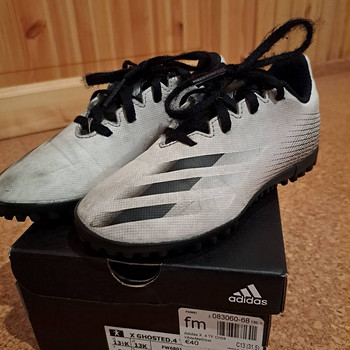 Adidas искусственная трава и обувь для зала, размер 31 1/2