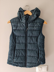Soe vest H&M Sport (1 foto / 2)