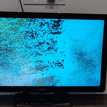 Телевизор Philips Full HD 42" TV LCD 1080p 42PFL4606H/58