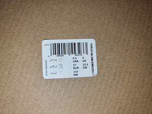 Naiste Reebok Classic vabaajajalatsid (2 foto / 4)