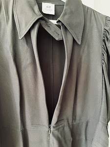 H&M Studio naiste must puff-sleeved midi kleit, s.42 (9 foto / 10)