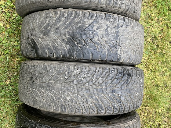 Lamellrehvid nokian 16/205/60 (4tk)