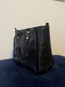 Сумка Guess (2 фото из 3)