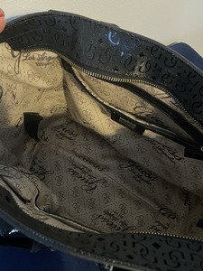 Сумка Guess (3 фото из 3)