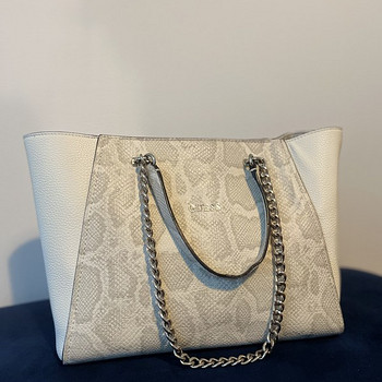 Сумка Guess