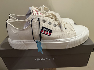 Новые тенниски GANT (1 фото из 3)