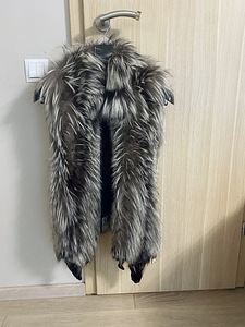 Naturaalsest karusnahast vest xs/s (2 foto / 3)