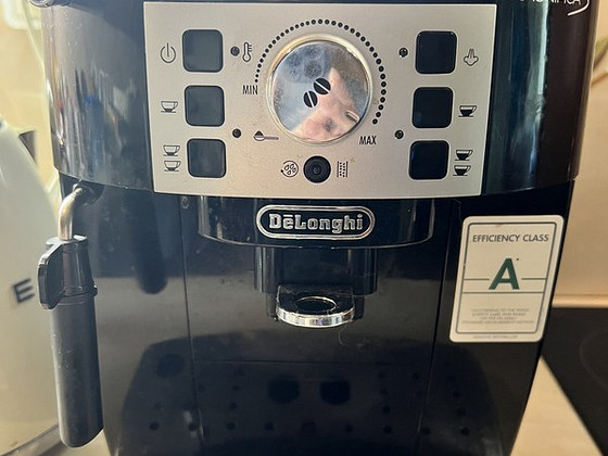 Кофемашина DeLonghi Magnifica S ECAM21.112.B.