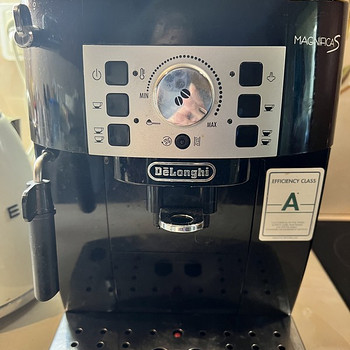 Kohvimasin DeLonghi Magnifica S ECAM21.112.B.